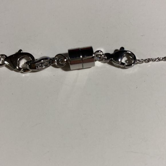 RADIANCE BY ABSOLUTE STERLING SILVER SIMULATED DIAMOND STAR PENDANT WITH CHAIN - Picture 5 of 10